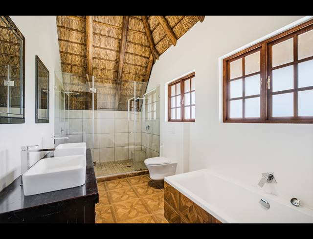 4 BEDROOM HOUSE FOR SALE IN DOUGLASDALE